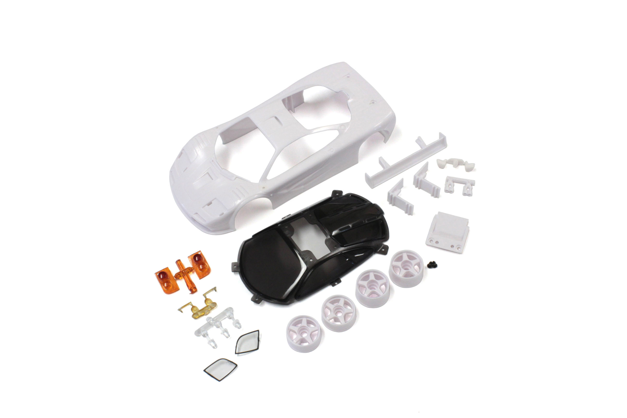 Kyosho KAROSSERIE MINI-Z MAC LAREN F1 LM + FELGEN 2WD (OHNE LACKIERUNG) MZN181
