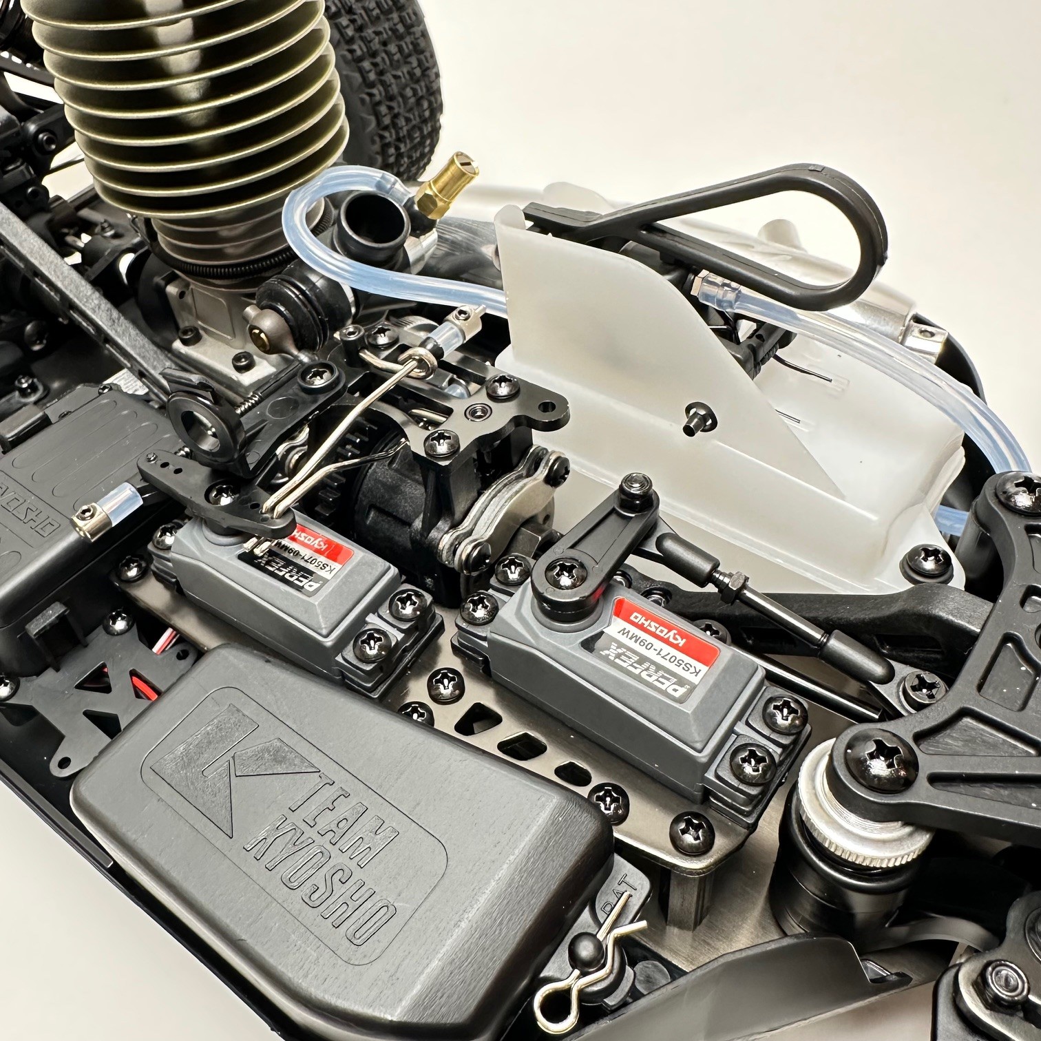 Kyosho Inferno MP10 1:8 RC Nitro Readyset T1 Red (KE25SP Motor) 33025T1-25 - Abbildung 7