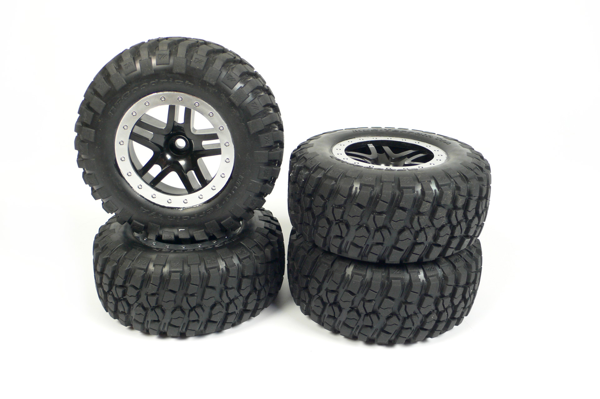 Traxxas Slash 2WD SCT Short Course Truck 1:10 Räder Satz Schwarz Reifen Felgen