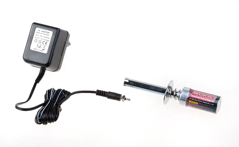 Robitronic Glühkerzenstarter 2000mAh mit Ladegerät