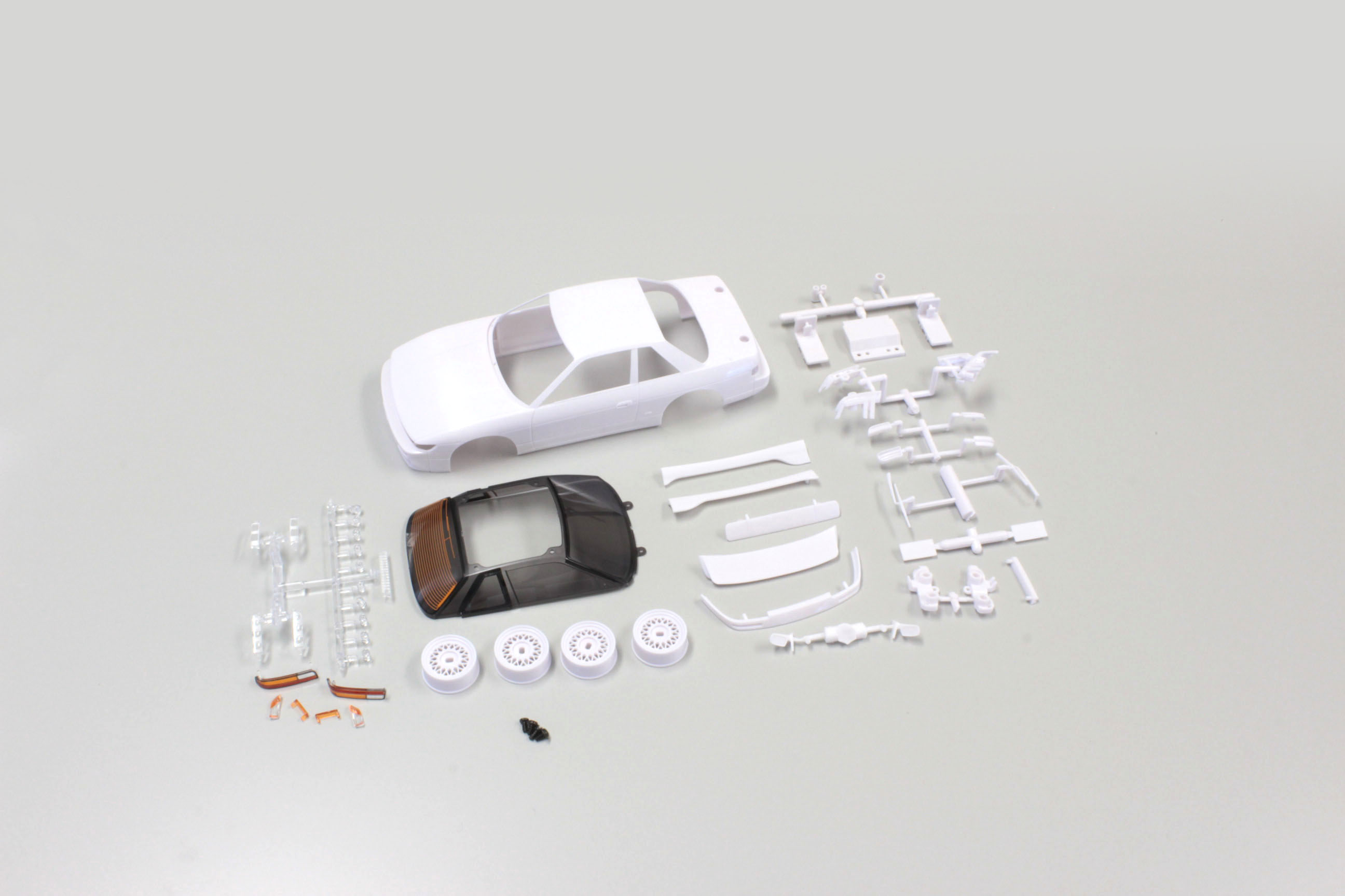 Kyosho KAROSSERIE MINI-Z NISSAN SILVIA S13 + FELGEN 4WD O. L. MZN178