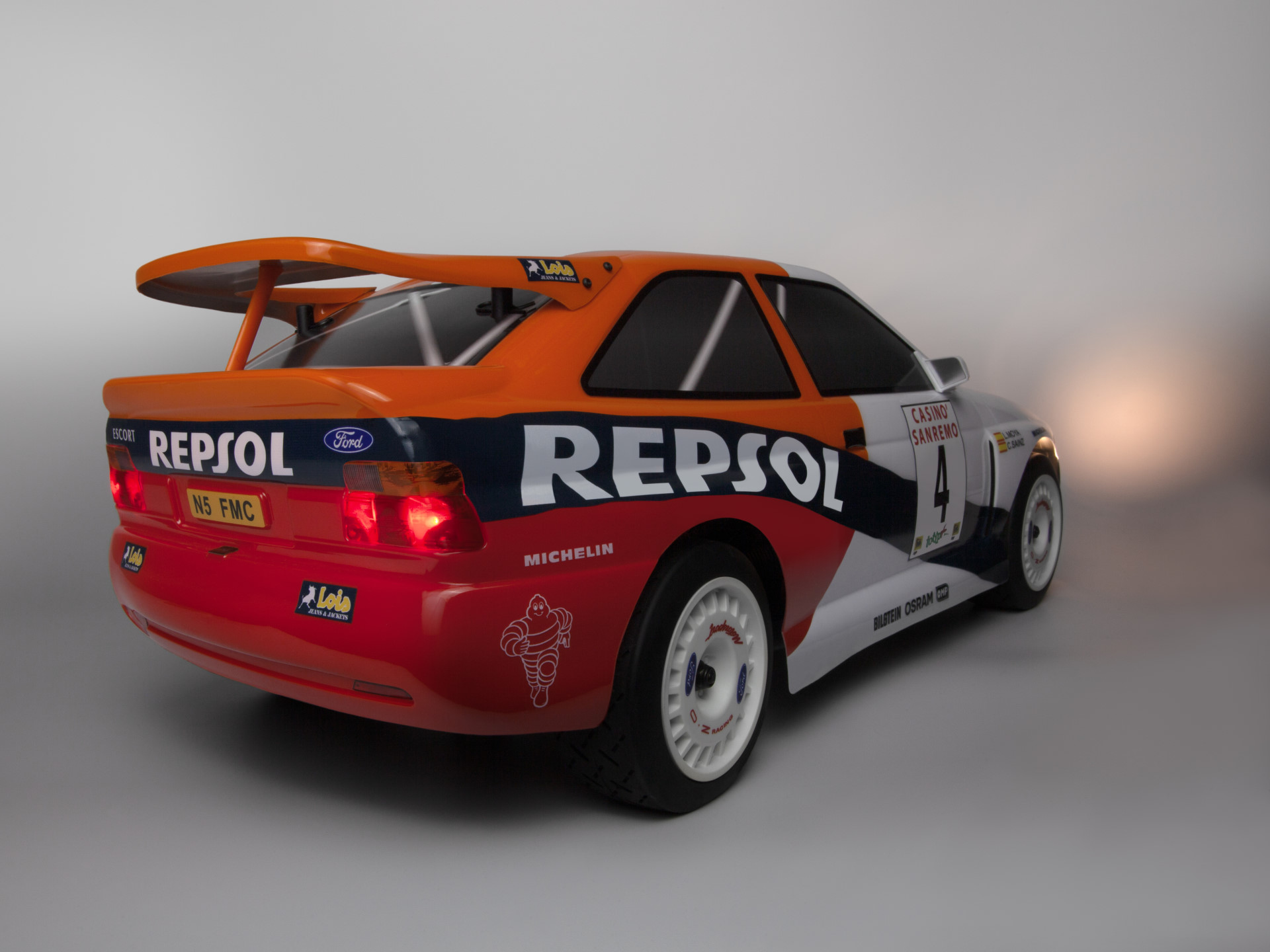 HPI WR8 FLUX 1996 Ford Escort Cosworth Rally RTR 160558