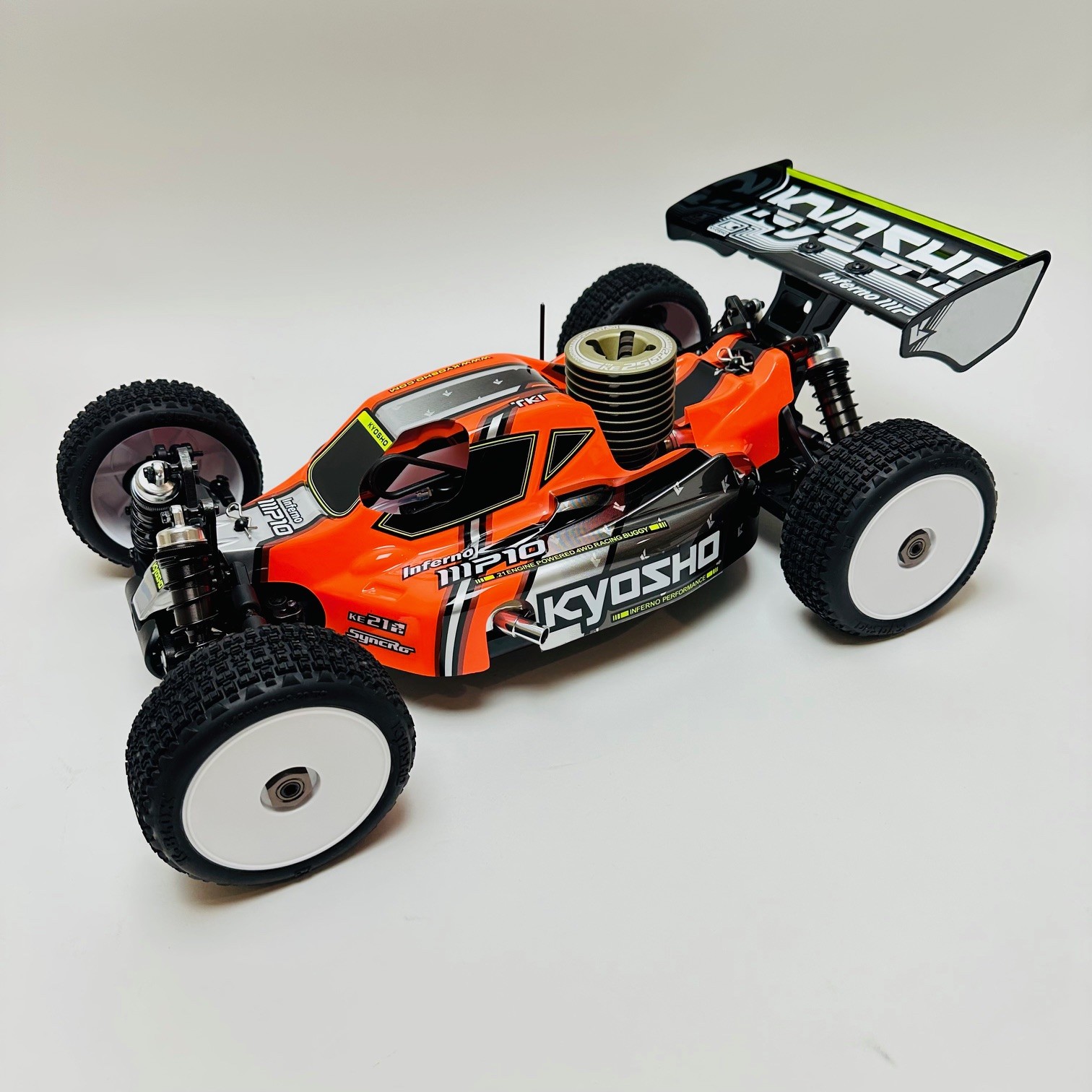 Kyosho Inferno MP10 1:8 RC Nitro Readyset T1 Red (KE25SP Motor) 33025T1-25 - Abbildung 1