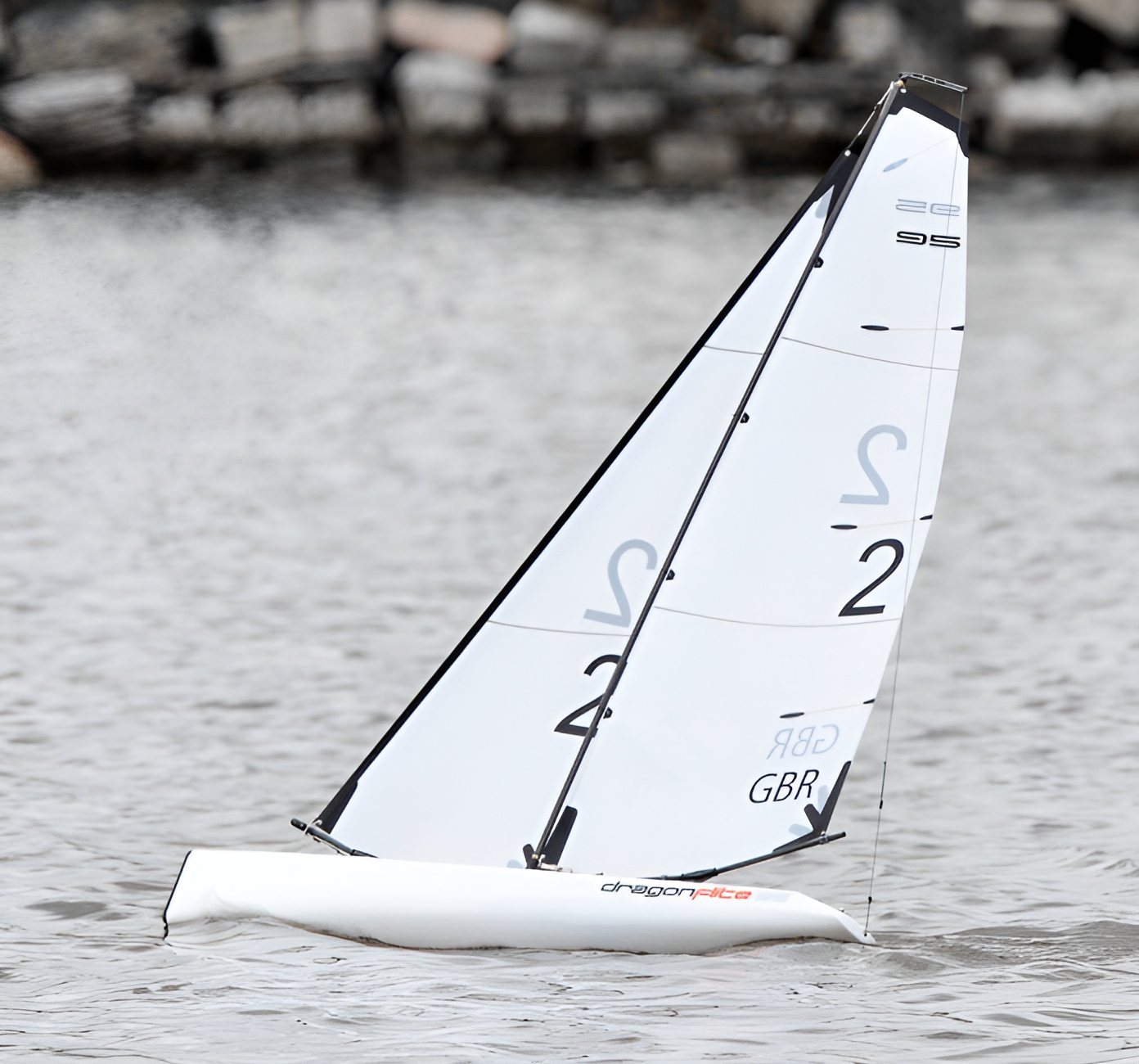 Joysway Segelboot Dragon Flite 95 V2 PNP ohne RC-Anlage 8811A - Abbildung 2