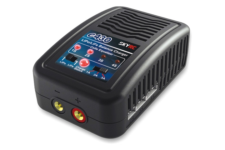 SkyRC e430 AC Ladegerät LiPo 2-4s 1-3A 30W SK-100107