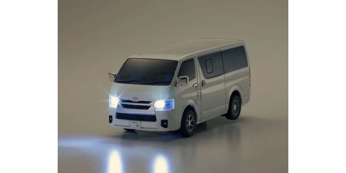 Kyosho First Mini-Z 1:28 Toyota Hi-Ace Super GL WHITE 66609A