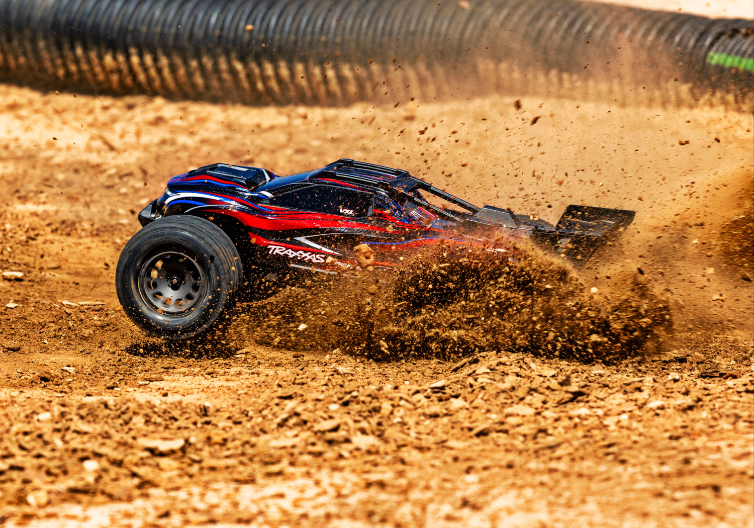 Traxxas MINI-XRT VXL-3S 4x4 1/16 Race Truck Rot mit 2S Akku/Lader 108076-1