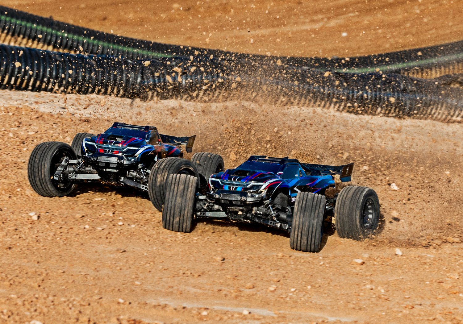 Traxxas MINI-XRT VXL-3S 4x4 1/16 Race Truck Rot mit 2S Akku/Lader 108076-1
